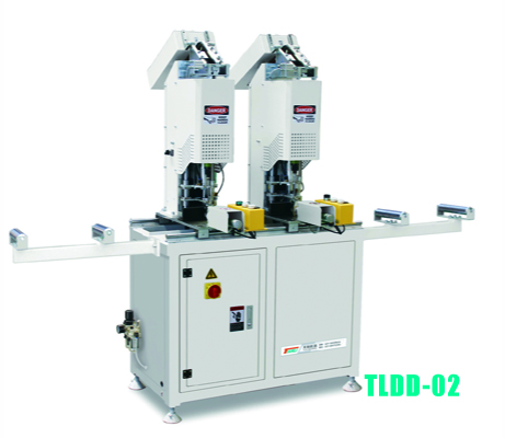 塑钢双头打钉机