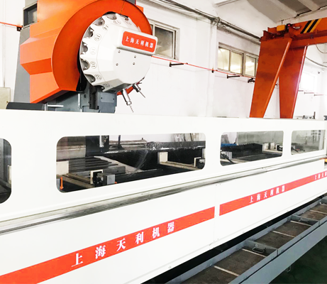 五轴向型材复合数控加工中心TLBD5-CNC-550*6500B