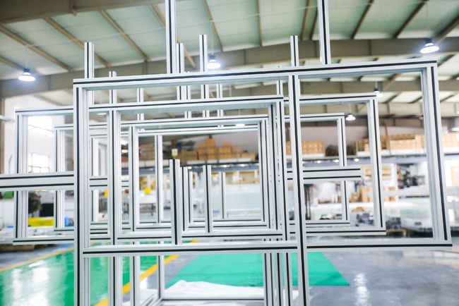 铝型材框架应用_上海天利机器行业热点